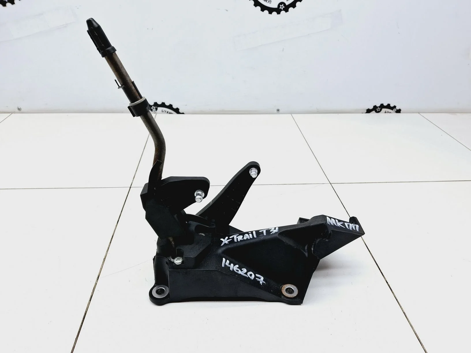 кулиса кпп Nissan X-Trail (T31) 2007-2013