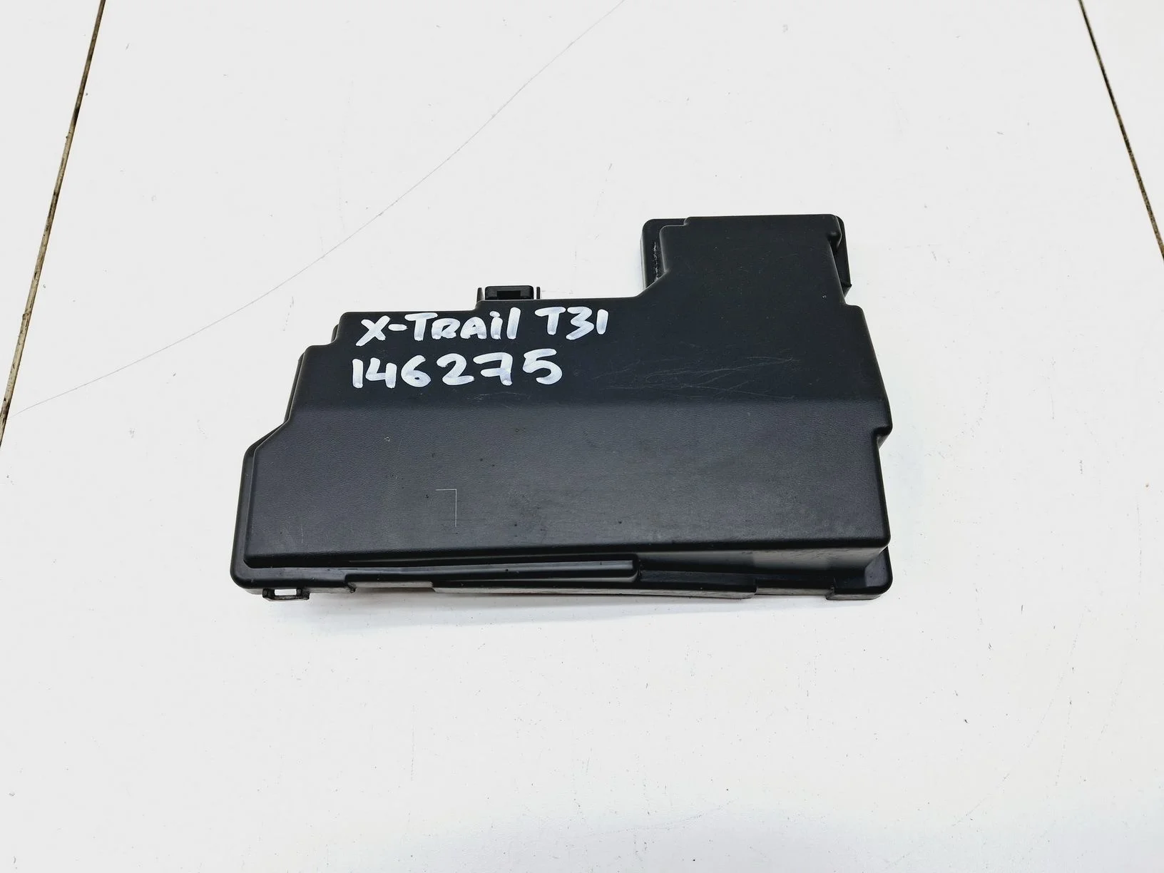 крышка блока предохранителей Nissan X-Trail (T31) 2007-2013