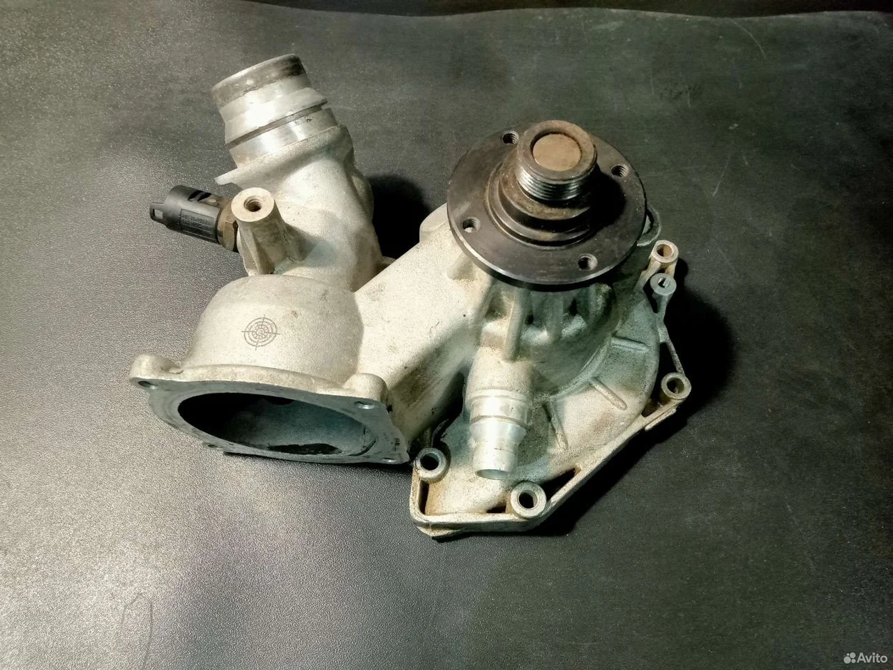 Помпа насос m62 bmw e39 e38 e53 x5