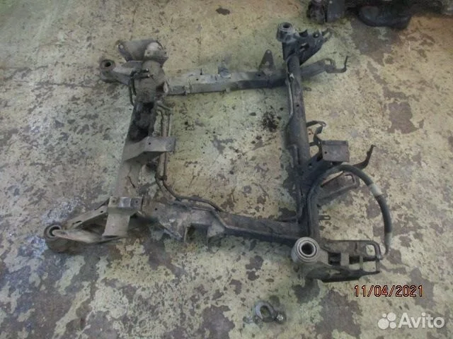 Передний подрамник мерседес vito w638 2.3 дизель