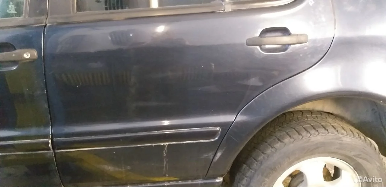 Дверь задняя левая ml w163
