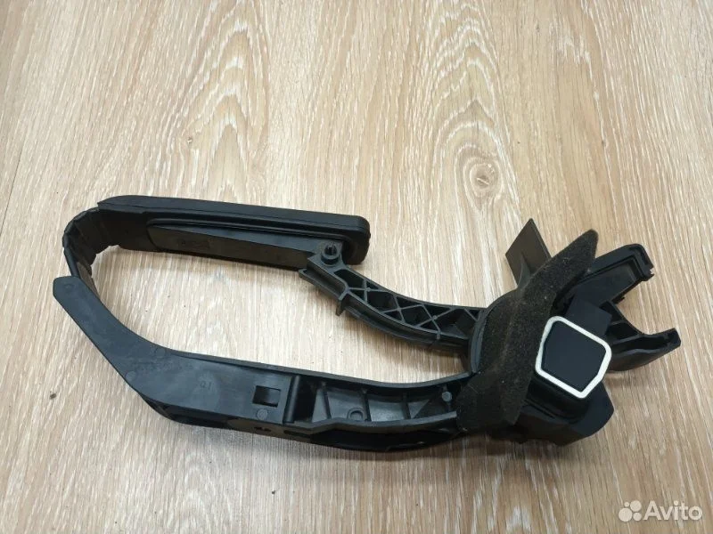 Педаль газа mercedes c w203 1.8 m271 2006