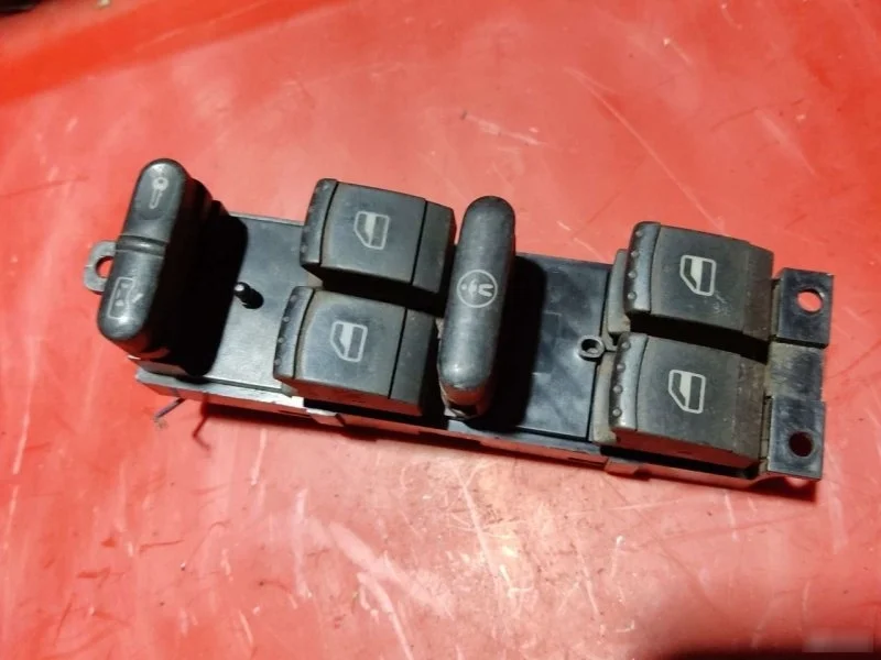 Блок управления стеклоподъемниками Volkswagen Golf 4 2002 Хетчбек