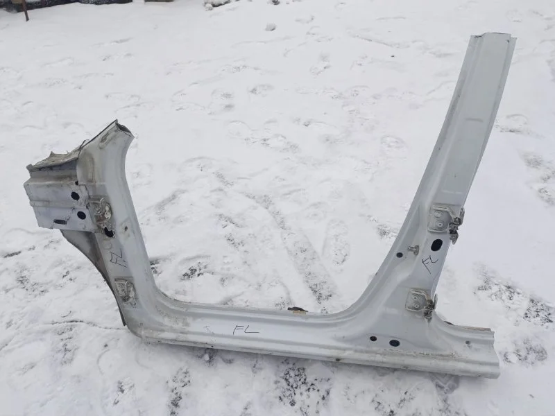 Порог левый с центральной стойкой Renault Duster 2015-2020 760212662R K9K, передний левый