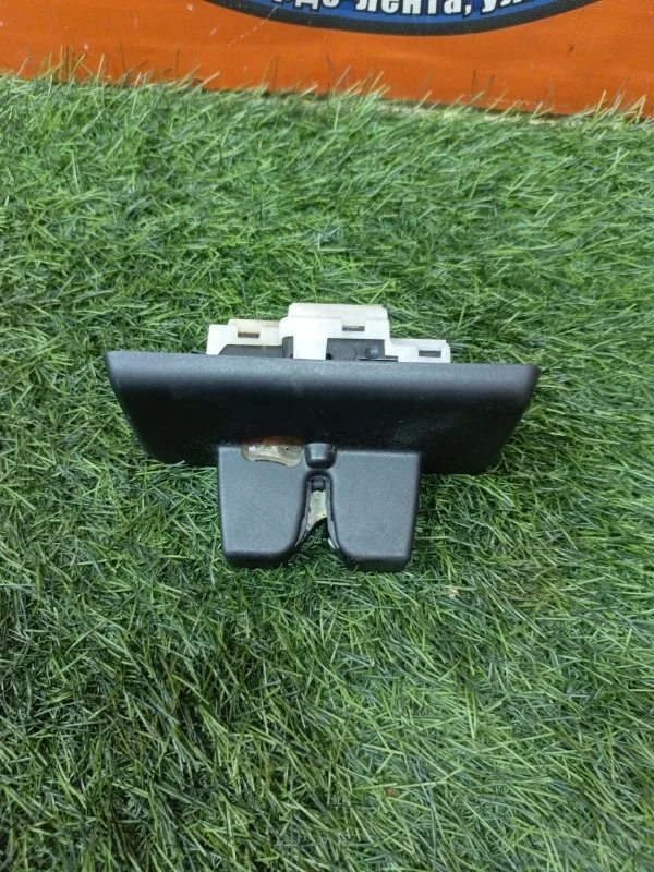 Замок багажника Renault Megane 2008 8200076240 К4М