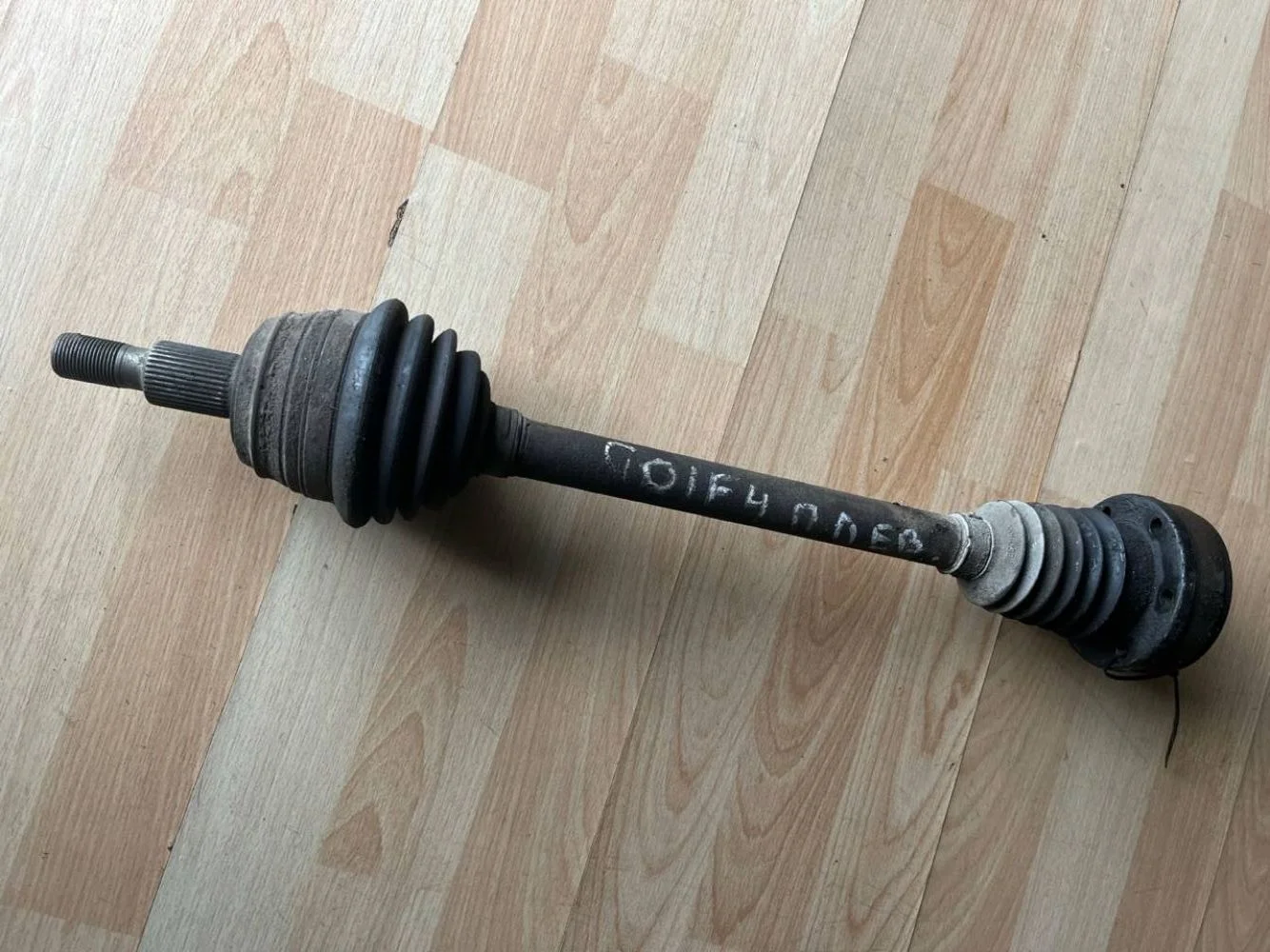 Привод передний левый Volkswagen Golf Mk4 (1997—2006)