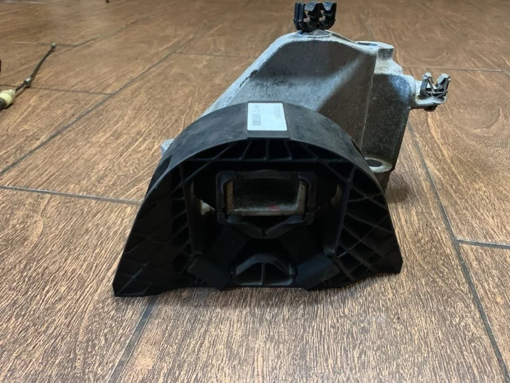 Подушка двигателя Nissan Almera G15 (2012—2018)