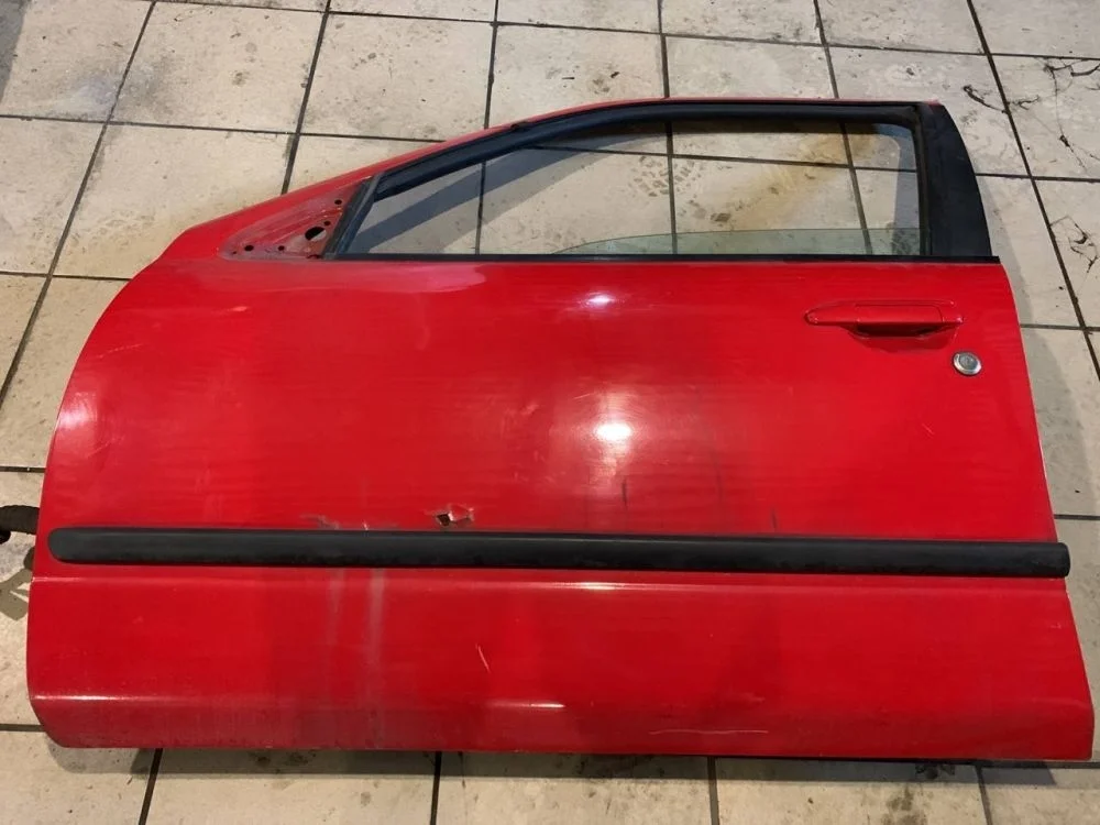 Дверь передняя левая Nissan Primera P10 (1990—1995)