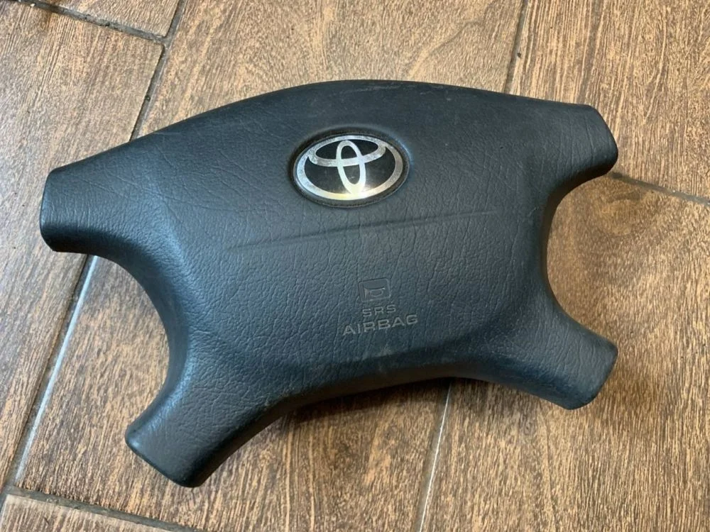 Подушка безопасности Toyota Avensis T220 (1997—2000)