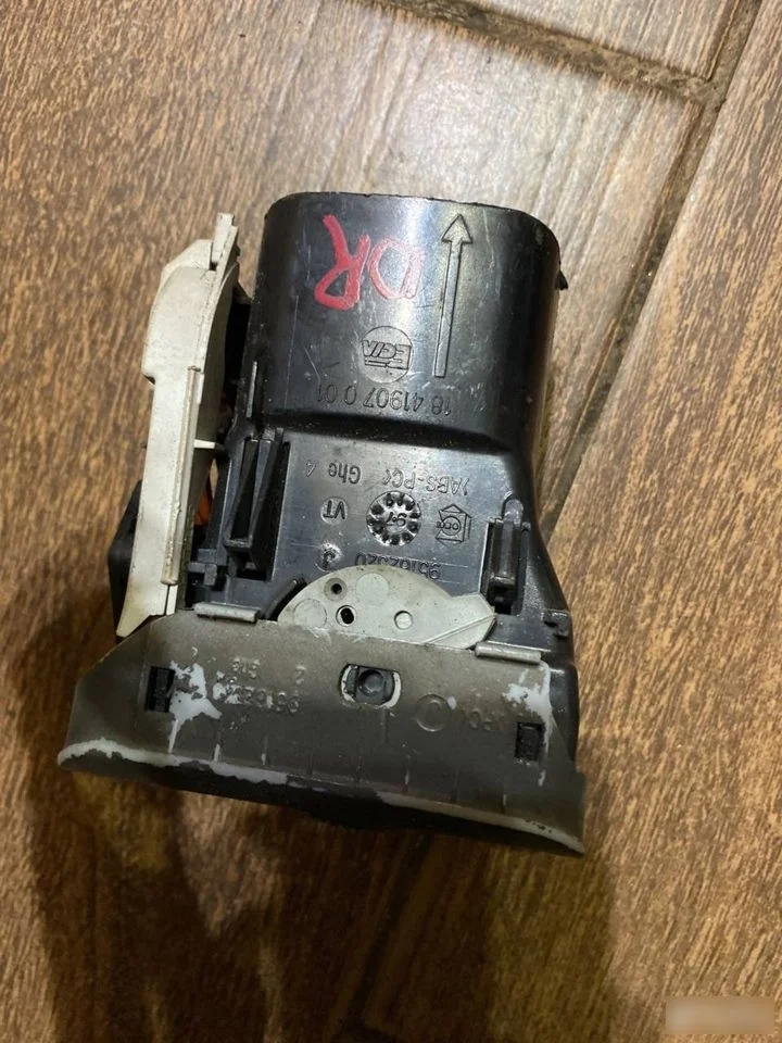 Дефлектор воздушный Volkswagen Passat B5 (1996—2001)