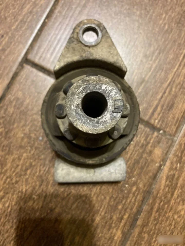 Опора двигателя Opel Astra G (1998—2009)