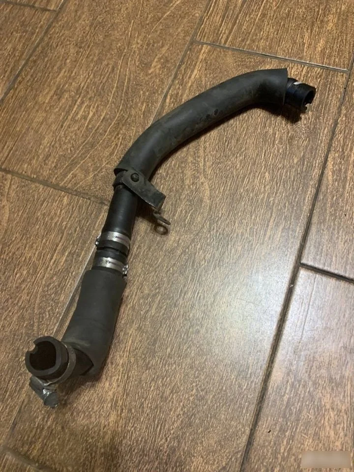 Тройник вентиляции картерных газов FIAT Ducato III (2006—2014)