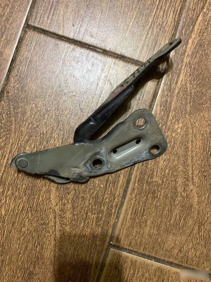 Петли капота Opel Astra G (1998—2009)