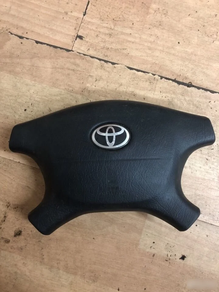 Подушка безопасности Toyota Avensis T220 рестайлинг (2000—2003)