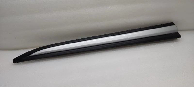 Накладка двери Mitsubishi Outlander 2018 GF