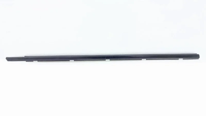 Молдинг стекла двери Nissan Qashqai 2008 J10