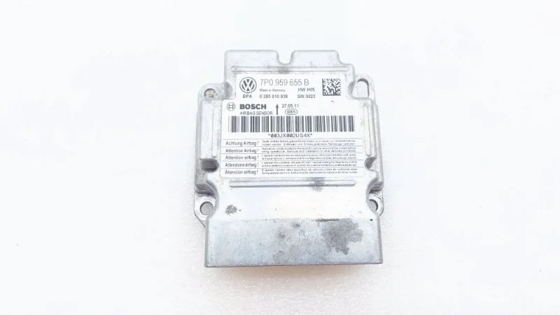 Блок управления air bag Volkswagen Touareg 2012 NF