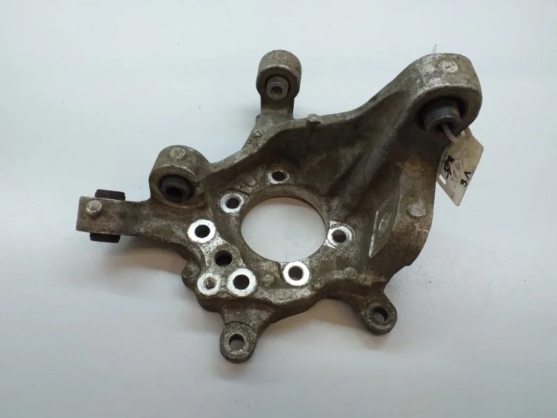 Кулак поворотный Infiniti M37 2010-2014 Y51