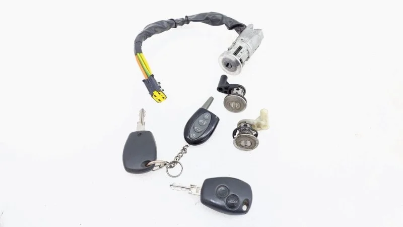 Замок зажигания Renault Duster 2013 HS