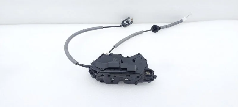 Замок двери Volkswagen Polo 2021 MK6