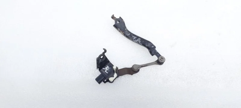 Датчик положения кузова Toyota RAV4 2021 XA50