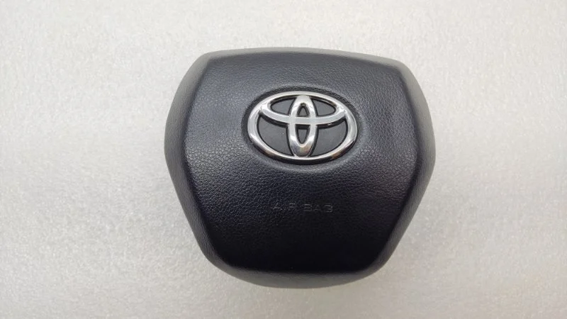 Подушка безопасности в руль Toyota Camry 2018 70
