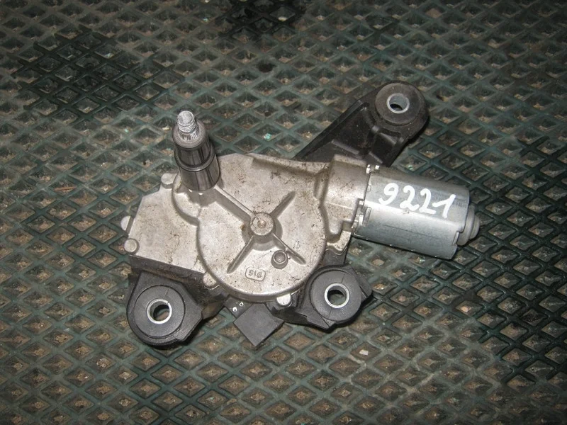 Моторчик стеклоочистителя задний Nissan Qashqai J1