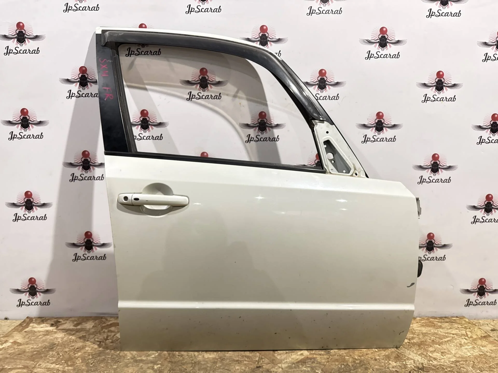 Дверь передняя правая Suzuki SX4 YA21S Хэчбэк