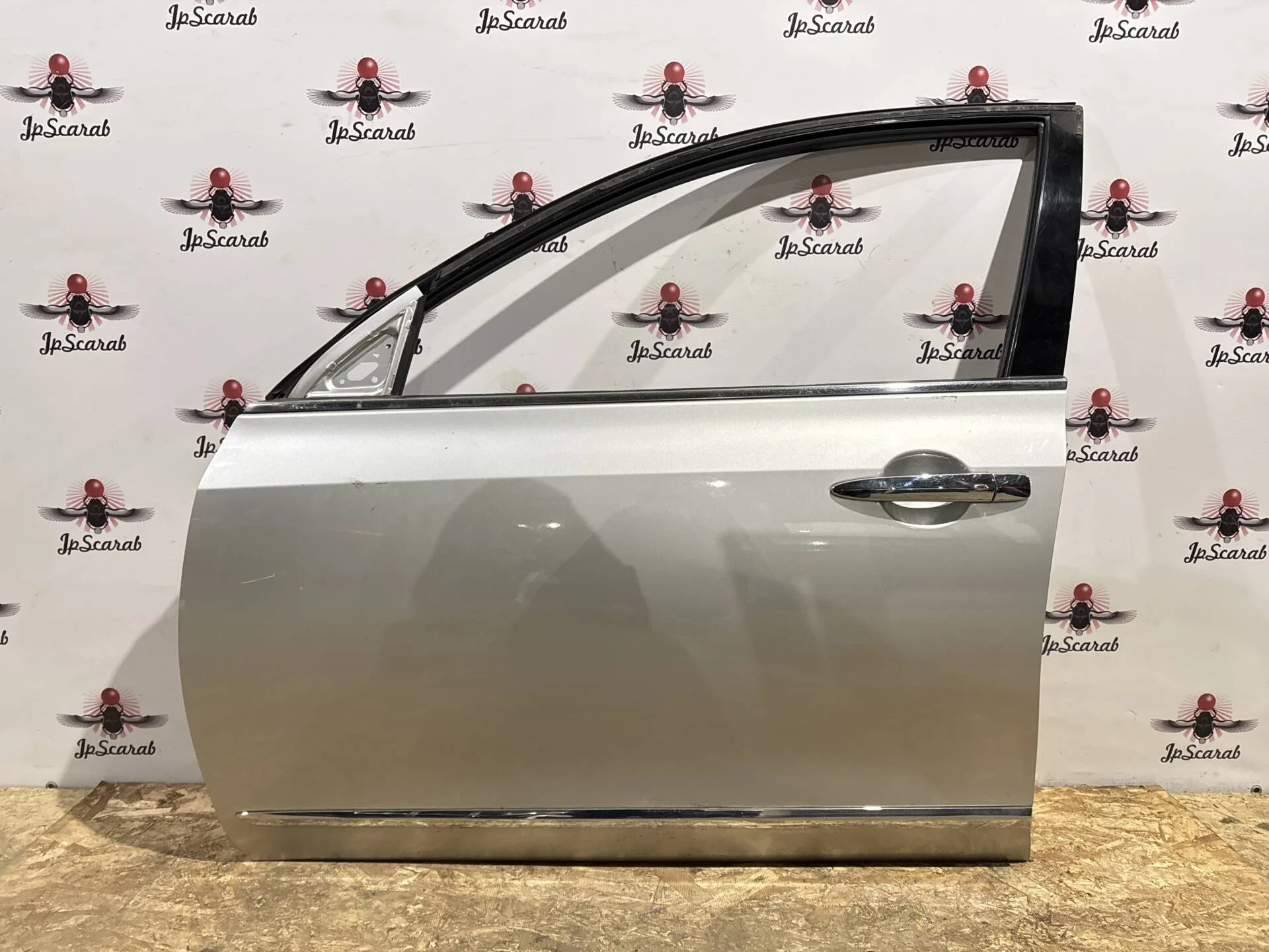 Дверь передняя левая Nissan Teana J32