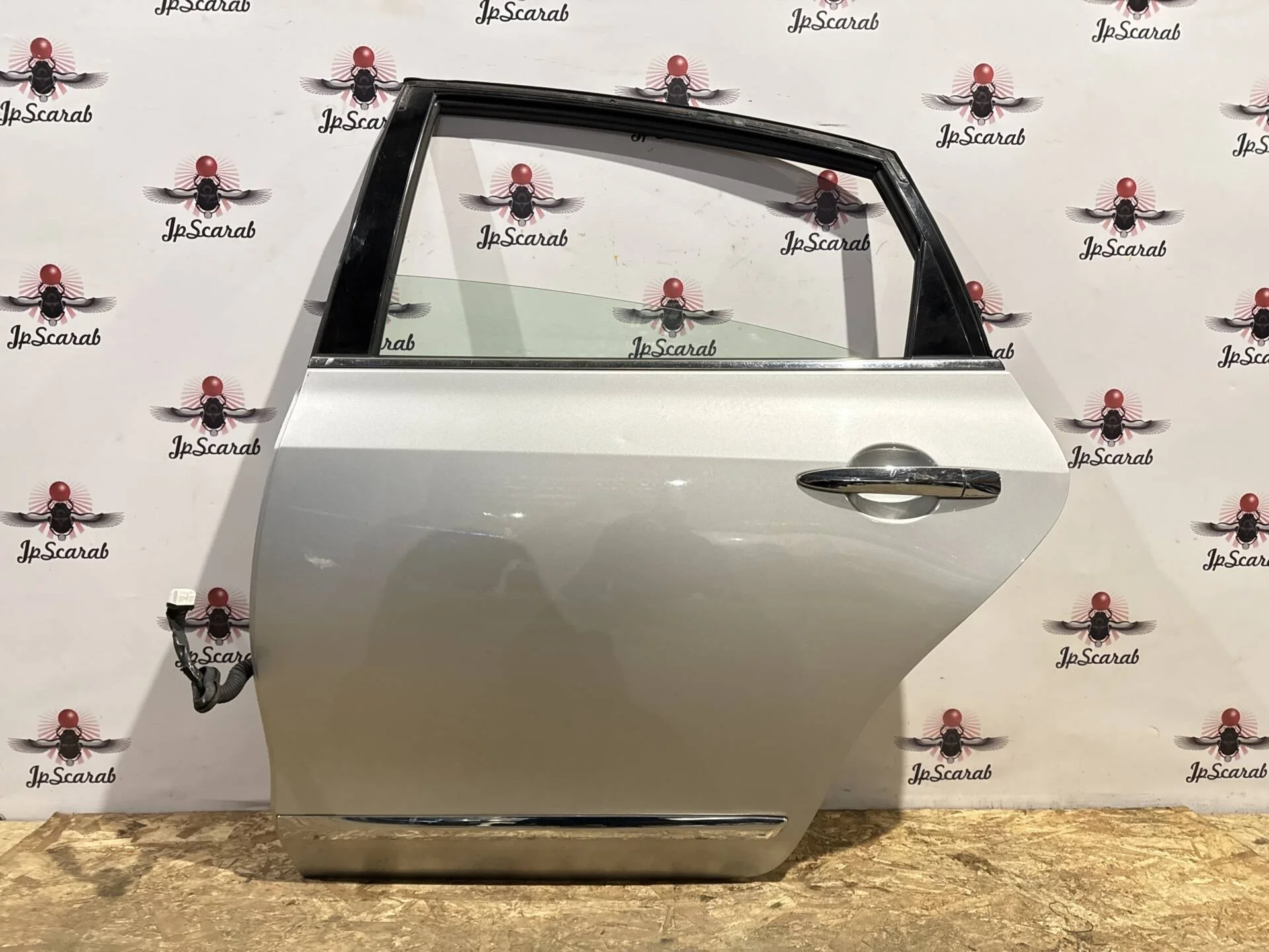 Дверь задняя левая Nissan Teana J32