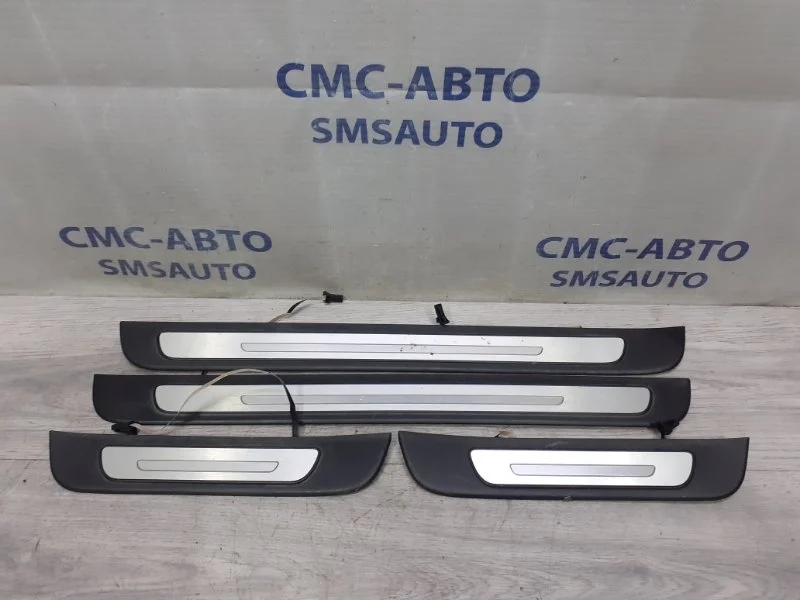 Внутренняя накладка порога Audi A7 2011 4G8947405C C7 3.0 CGW