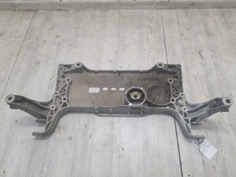 Балка подмоторная VW Passat B6 2006-2011 3C