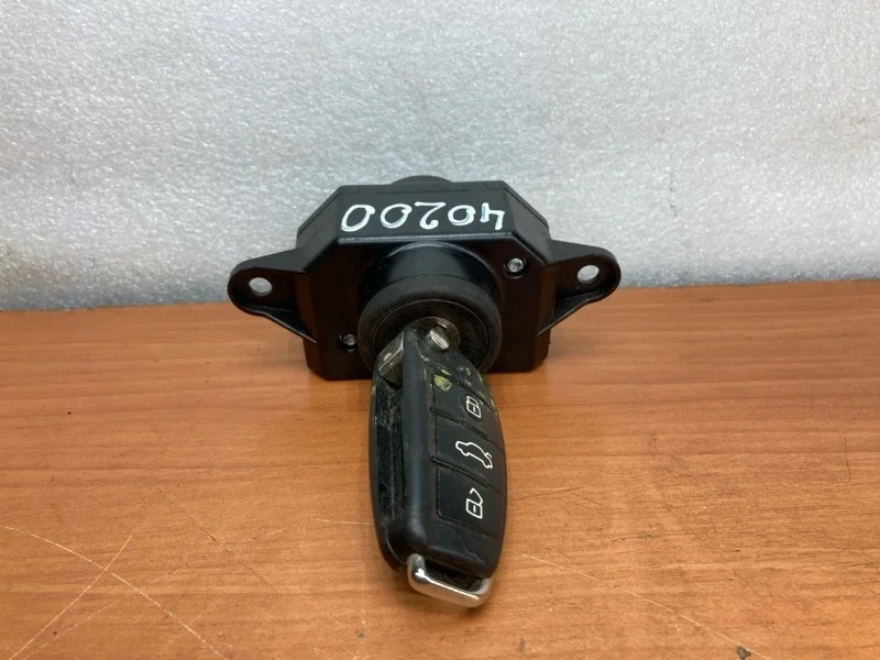Замок зажигания Audi A6 C6 2004-2010 4F0910131D