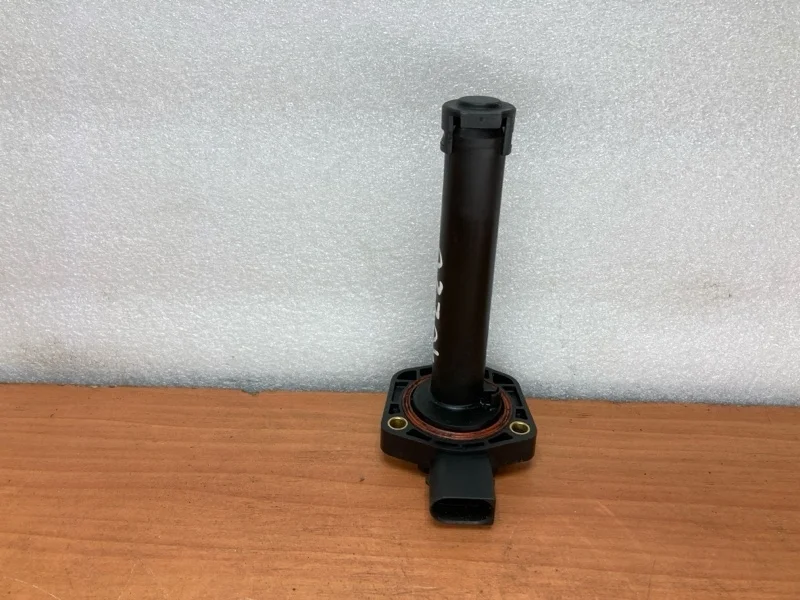Датчик уровня масла Bmw 5 E60 2003-2010 12617567722 2.0 N47D20A