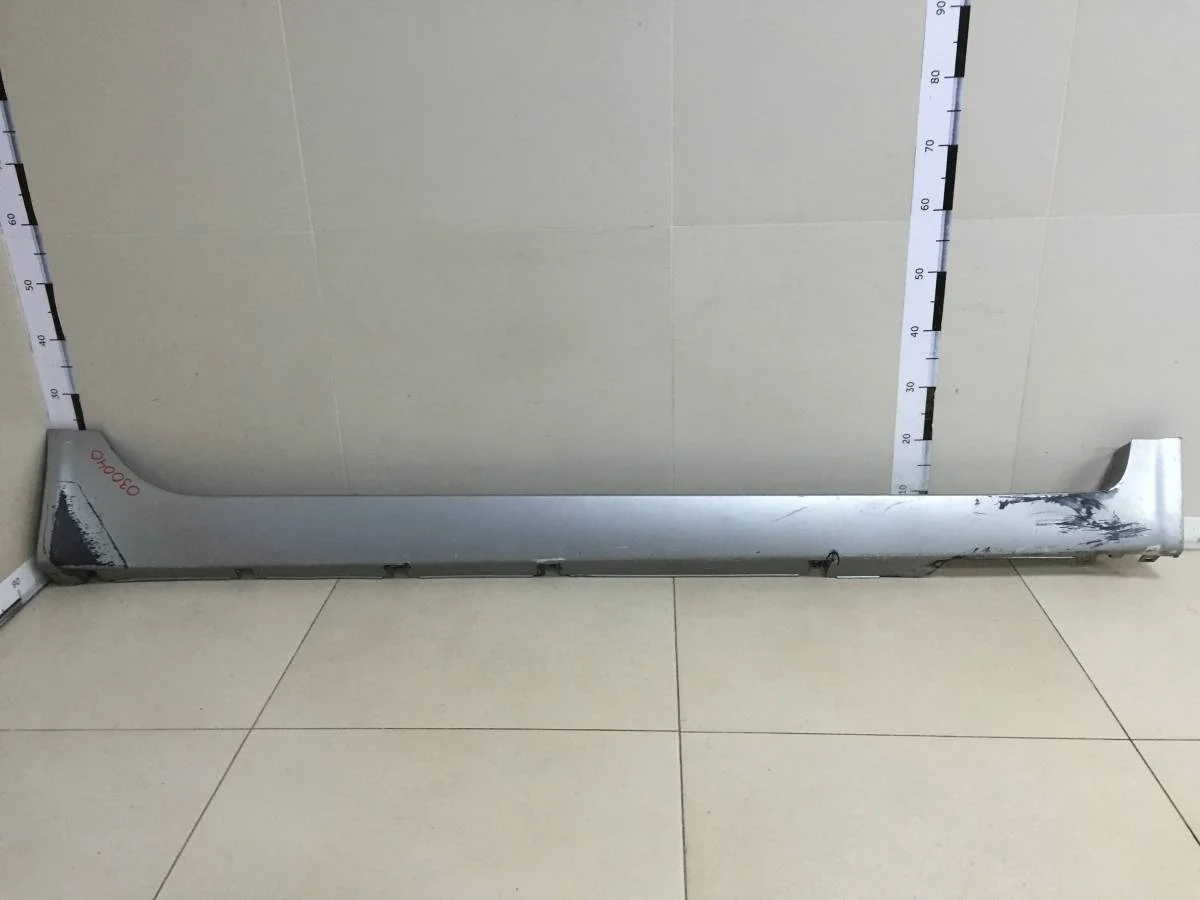 Накладка на порог наружная Nissan Primera P12 2002-2007