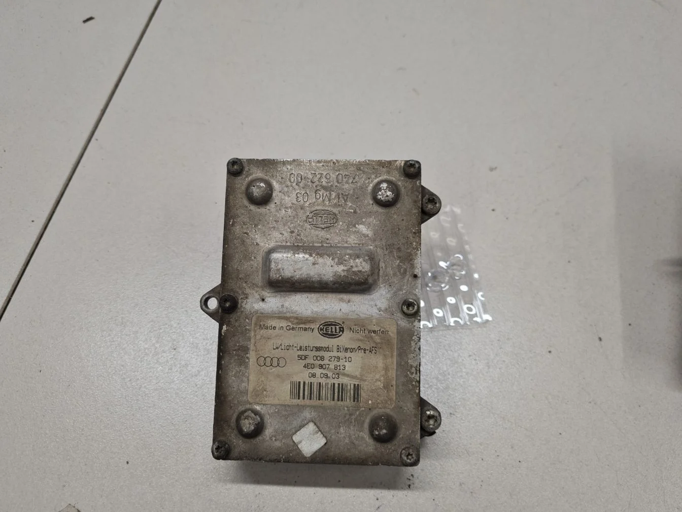 Блок ксеноновой лампы для Audi A8 S8 D3 2002-2010