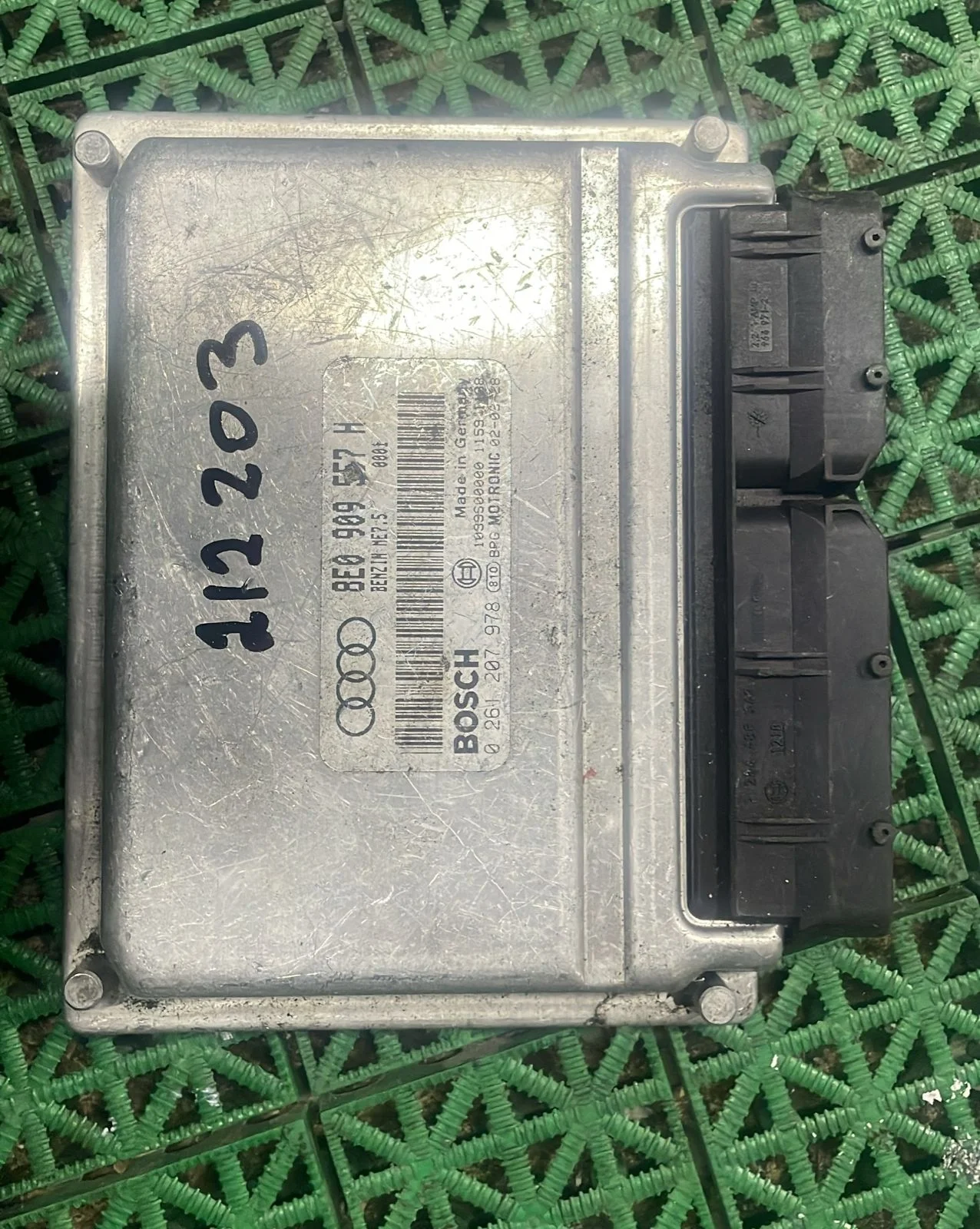 Блок управления двигателя ДВС ЭБУ AUDI A6 C5 2,0 ALT 2001- Б/У A6 C5(1997-2004)
