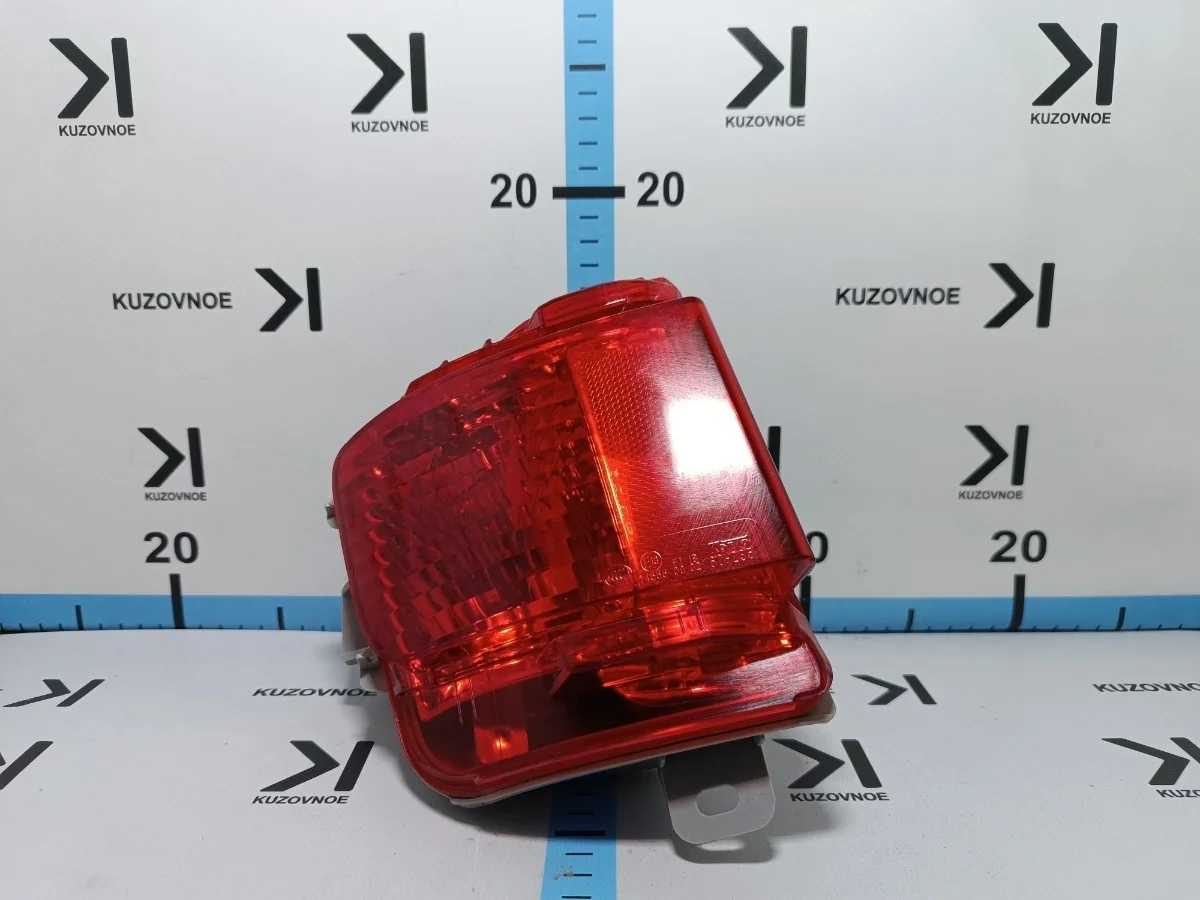 Фонарь противотуманный Toyota Land Cruiser 2008-2021 J200