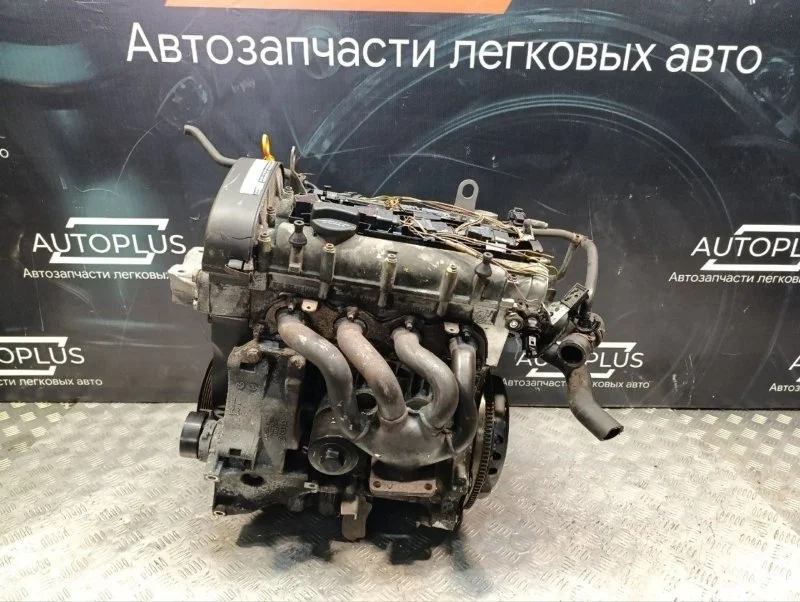 Двигатель Skoda Octavia 2010 036100098MX 1.4 BCA