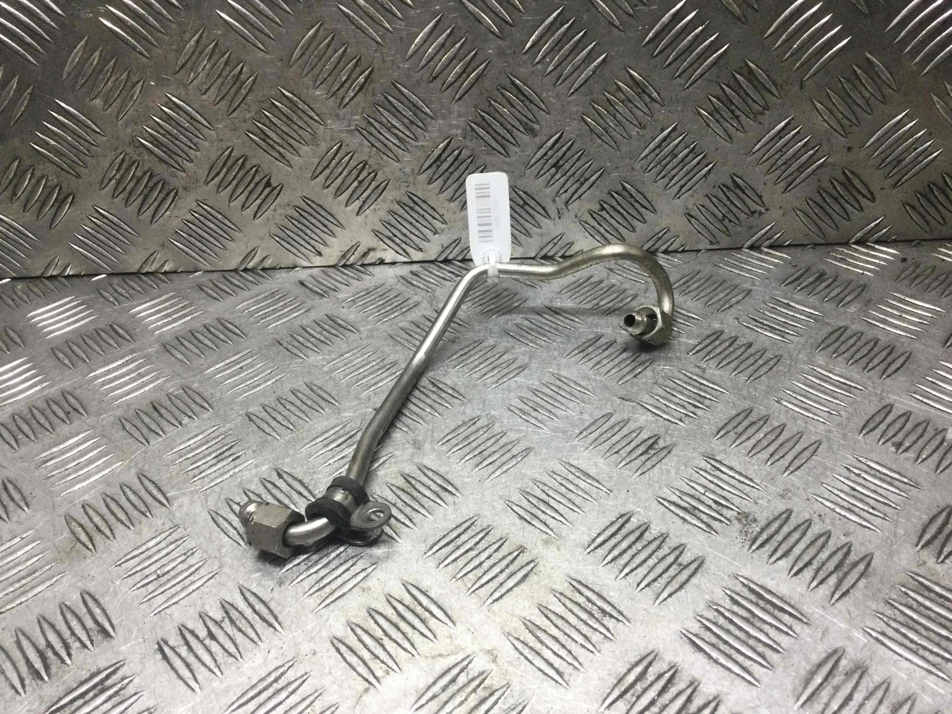 Трубка топливная Skoda Superb 2 поколение (2008-2013) бензин 1.8 i Механика Седан