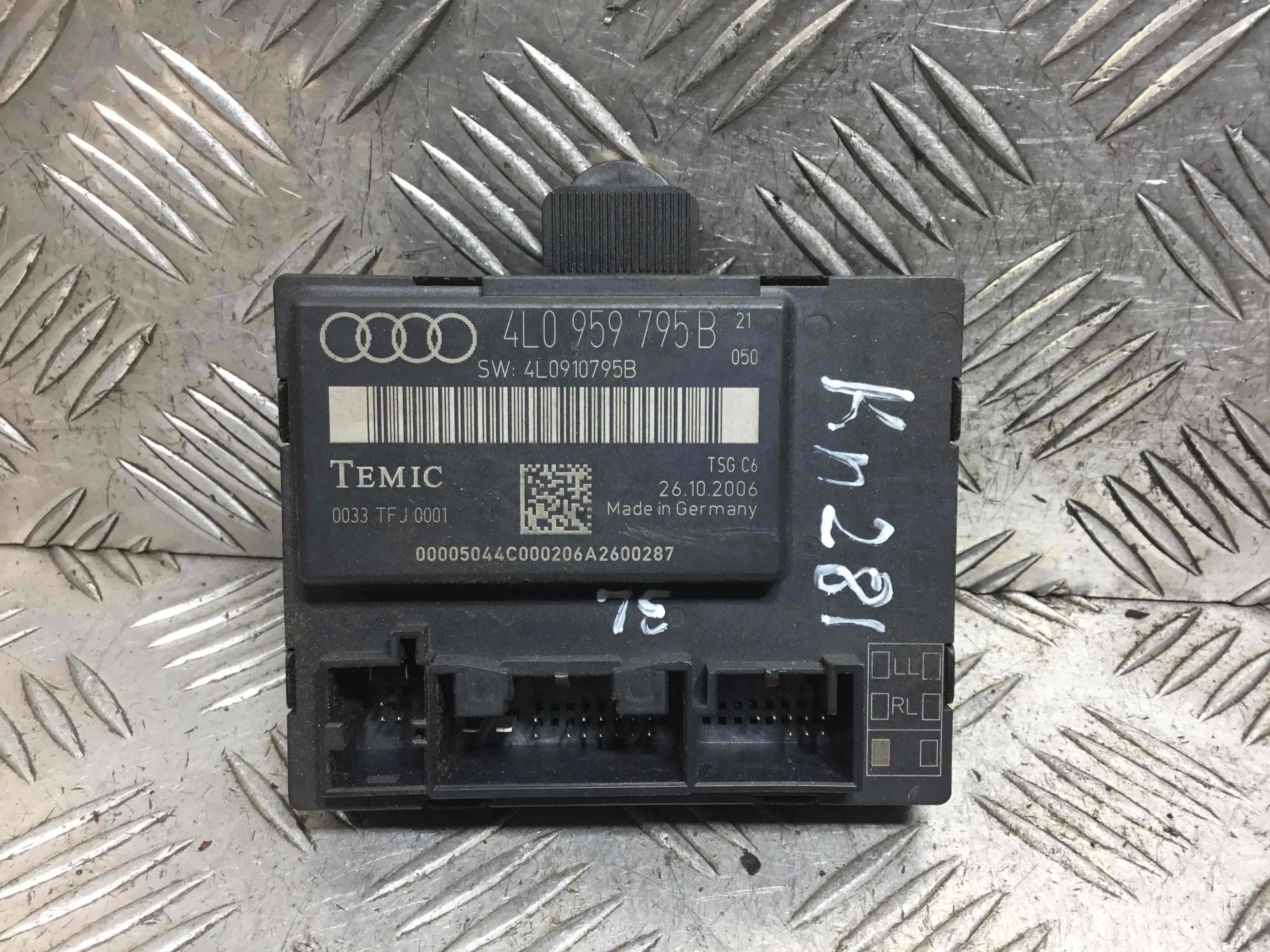 Блок управления двери задней левой Audi Q7 Q7 (4LB) 2005 - 2015 дизель 3.0 TDI  Внедорожник