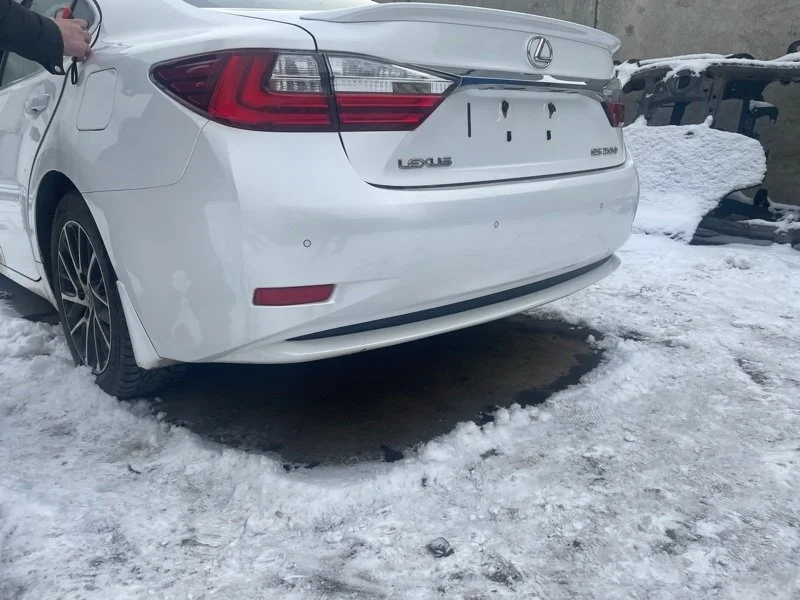 Бампер Lexus Es200 2016 5215933951 XV60 6AR-FSE, задний