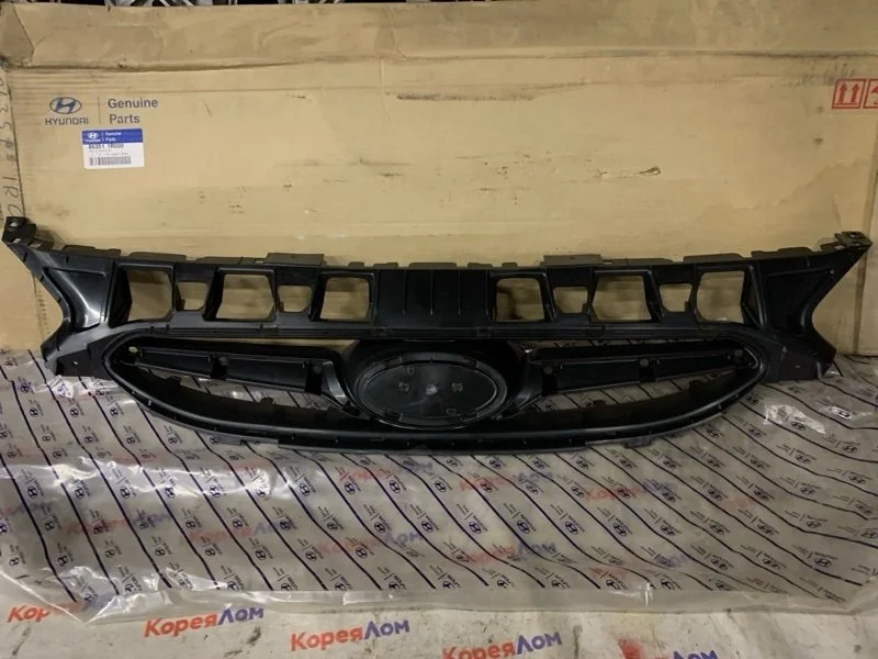 Решетка радиатора Hyundai Solaris