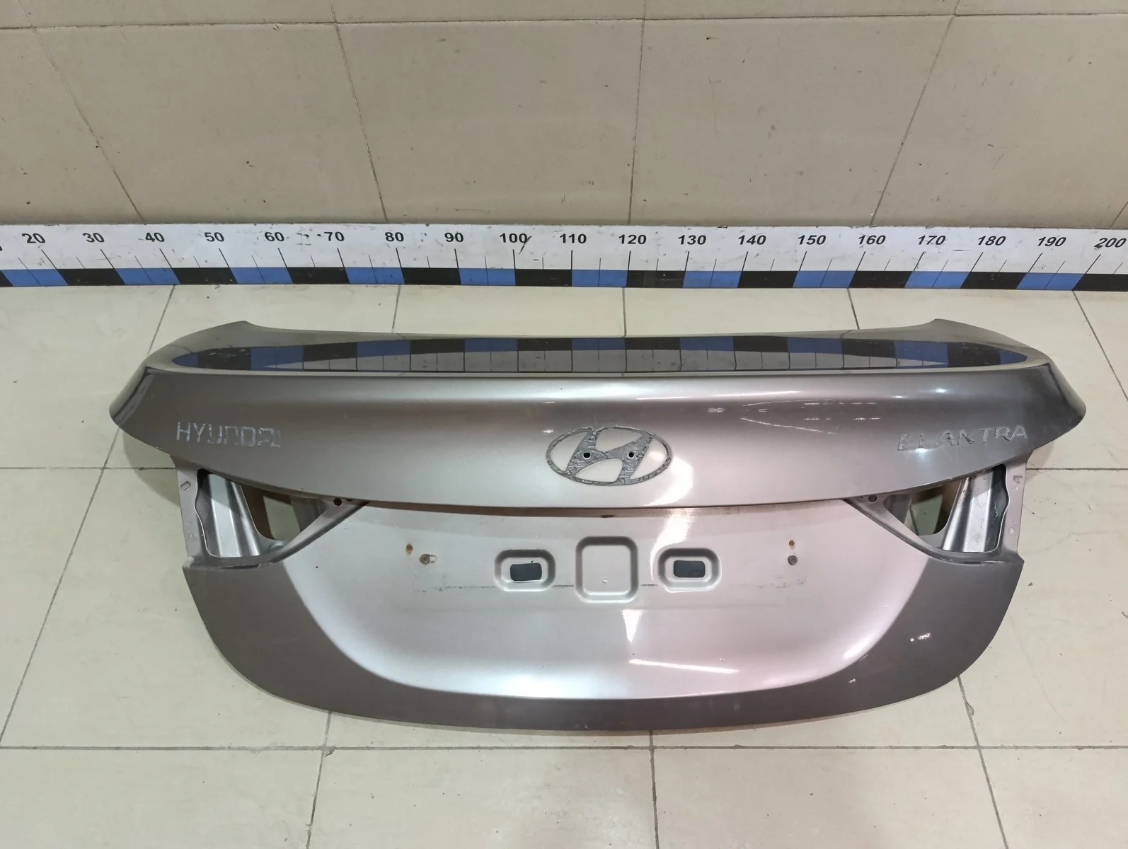 Крышка багажника Elantra 2011-2016