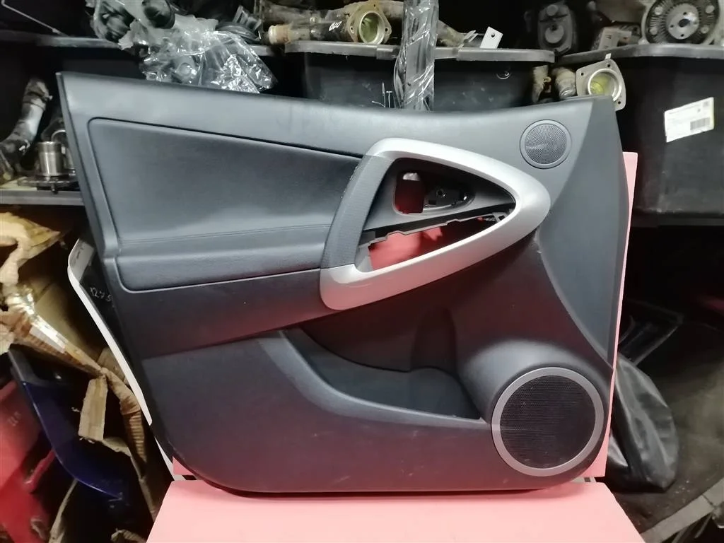 обшивка двери Toyota RAV 4 2006-2013
