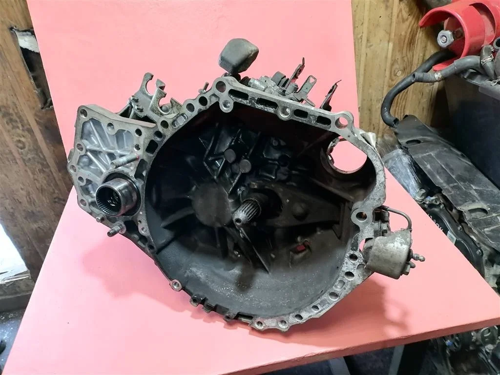 мкпп (механическая коробка переключения передач) Toyota RAV 4 2006-2013