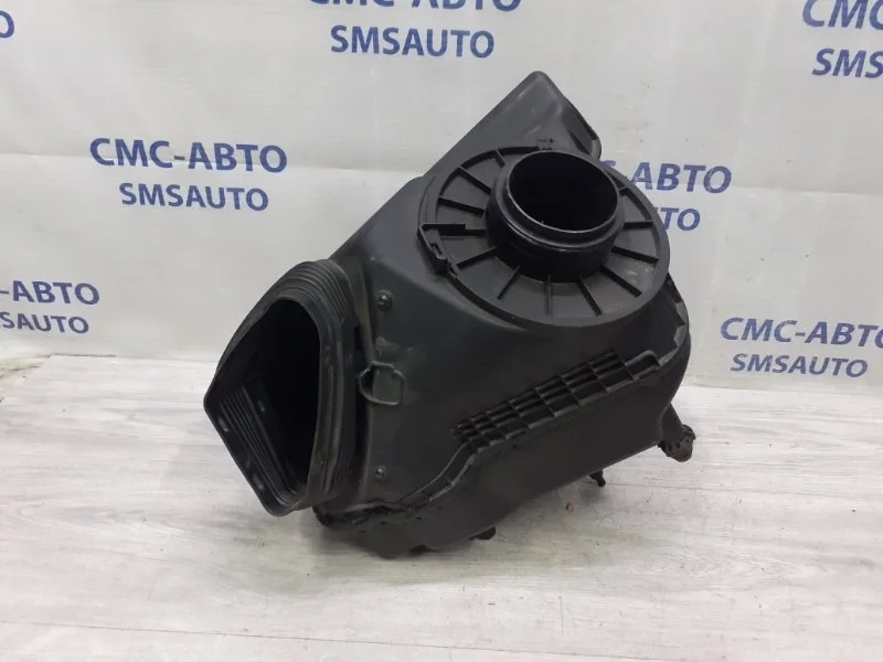 Корпус воздушного фильтра Audi A6 2014 4G0133836R C7 3.0 CGW