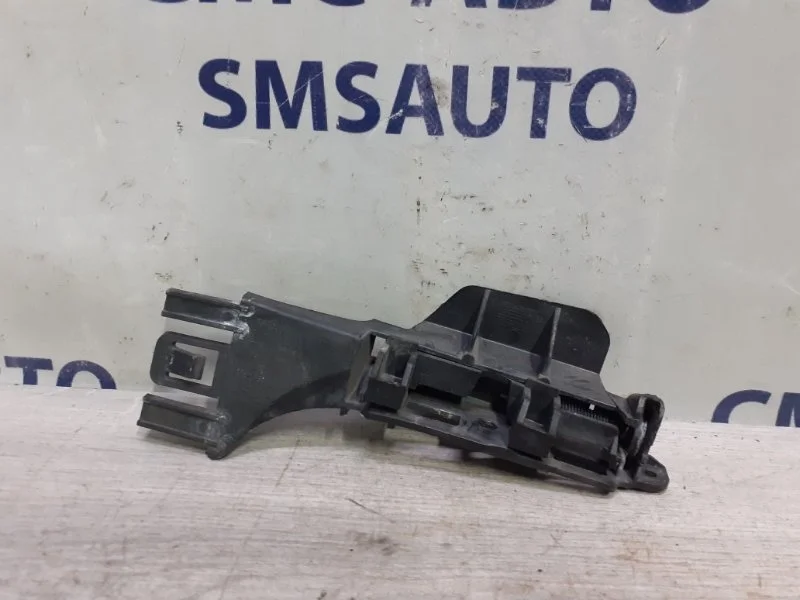 Кронштейн бампера Audi A5 8T0807890 8T/ КУПЕ 2.0T CDN, задний правый