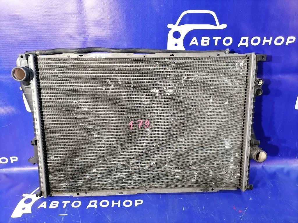 радиатор охлаждения двигателя BMW 5-Series E39 M52B25