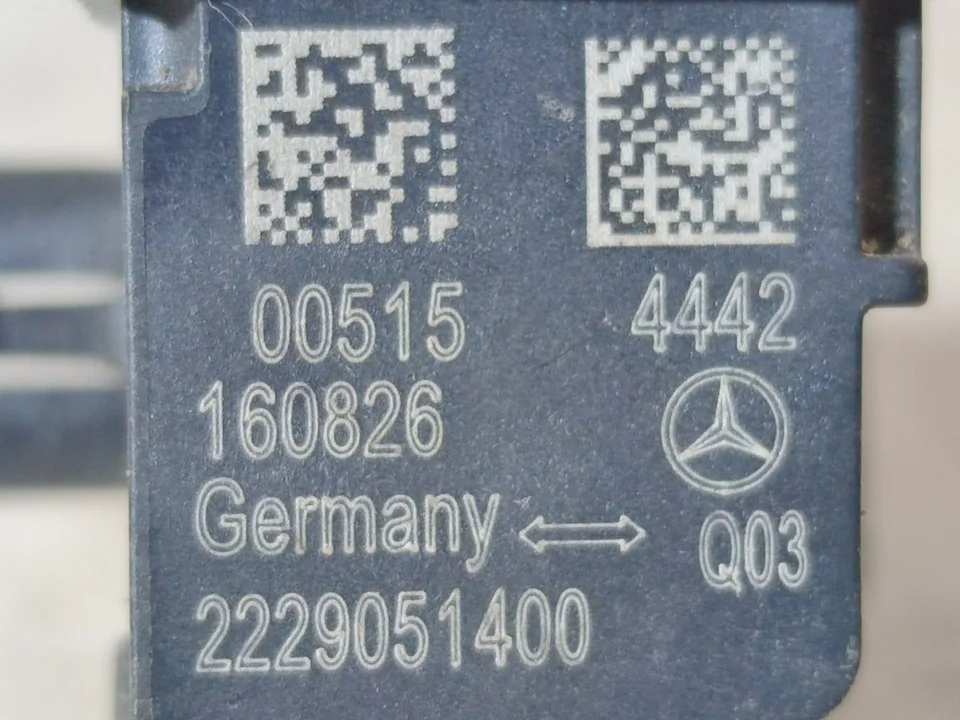 Датчик удара Mercedes-Benz C-class W205